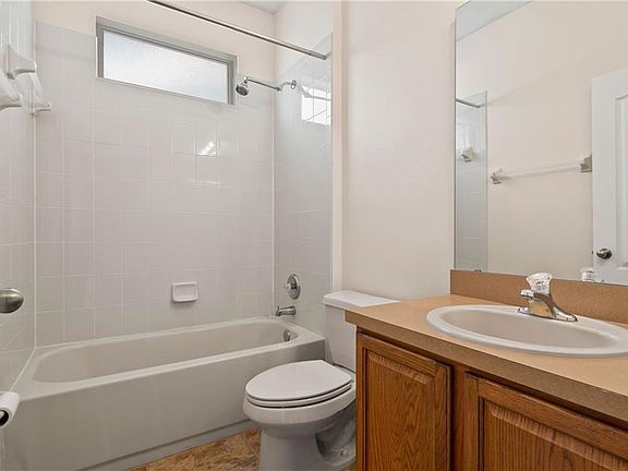 3rd image of 13073 Social Ln