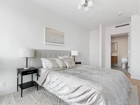 2286 Cropsey Avenue image 8 of 17