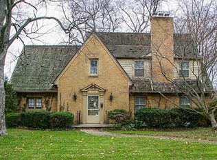 1318 Woodcliff Dr SE, East Grand Rapids, MI 49506