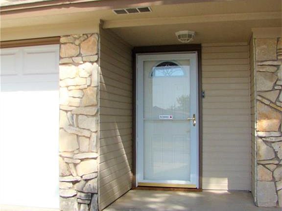 2nd image of 235 Spur Dr