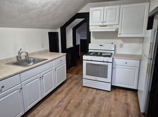 126 W Wyoming Ave APT 5, Melrose, MA 02176