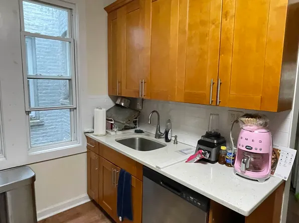 25-54 33rd Street image 2 of 21