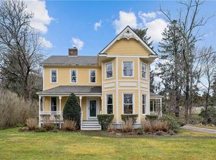 593 Main St, South Kingstown, RI 02879