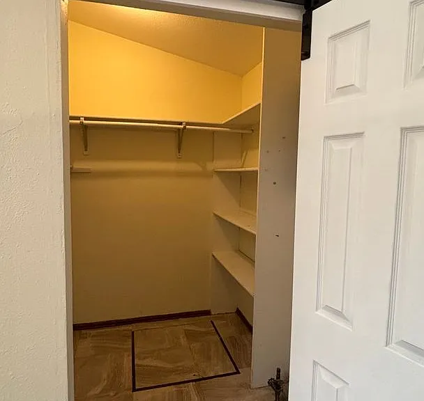2525 Broadway St — Photo 13