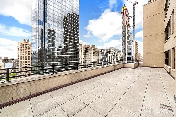 Sold by Halstead Real Estate | media 15