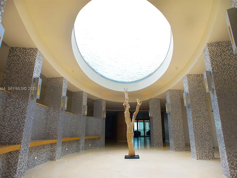 900 Biscayne Blvd #Penthouse 6205 — Photo 14