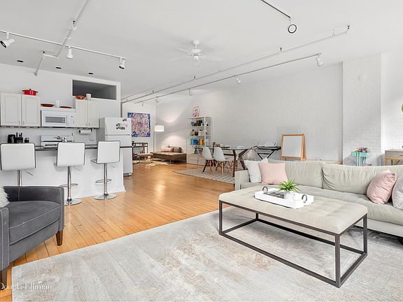 3rd image of 180 Duane St APT 4