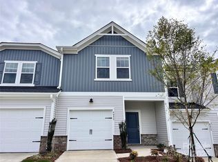 4055 Summit Woods Dr, Charlotte, NC 28216
