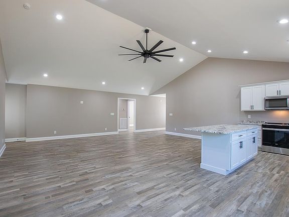5th image of 17150 Sedona Dr