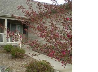 518 Graceview Dr, Saint Joseph, MN 56374