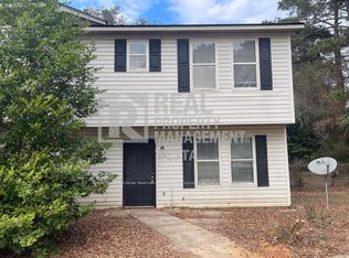 515 Maplewood Dr, Bonaire, GA 31005