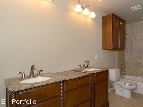 3rd image of 7309 Topeka Dr