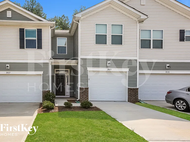 2019 Cypress Village Dr NW — Photo 3