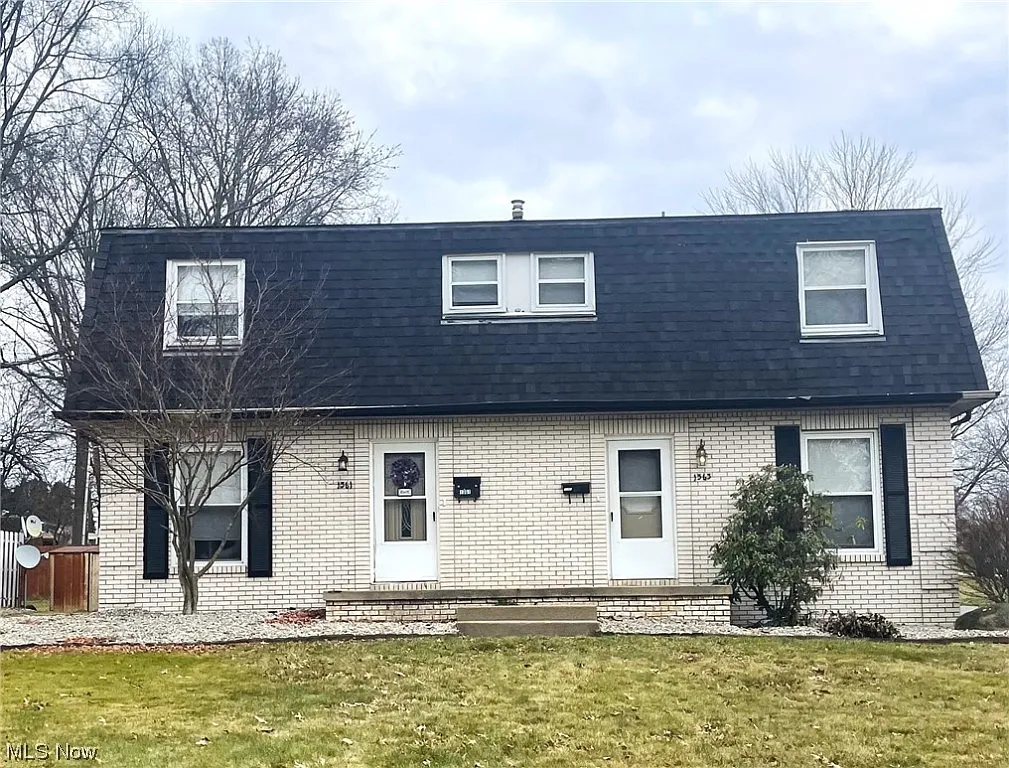 1361-1363 Orkney Ave photo 1