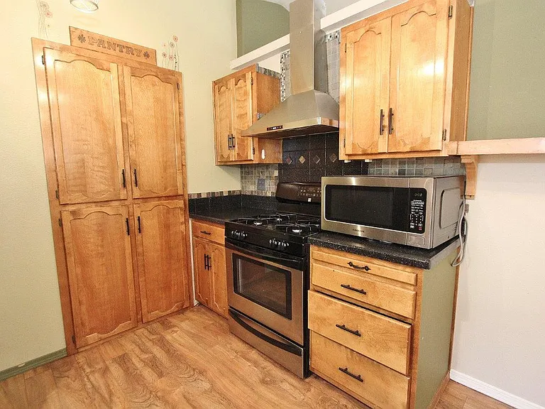 6153 N Portsmouth Ave — Photo 19