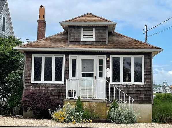 1411 Ocean Ave, Point Pleasant Beach, NJ 08742