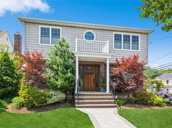 371 Columbus Parkway, Mineola, NY 11501