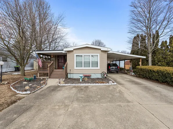 608 Williamson St, Mahomet, IL 61853