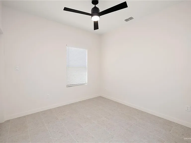 11501 N 25th St #2 — Photo 15