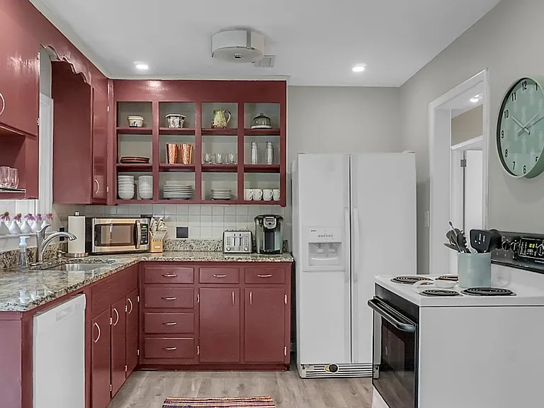 1152 Camden St — Photo 5