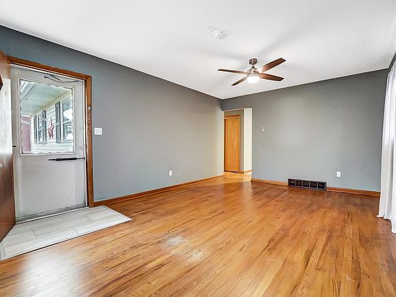5th image of 3206 Tytus Ave