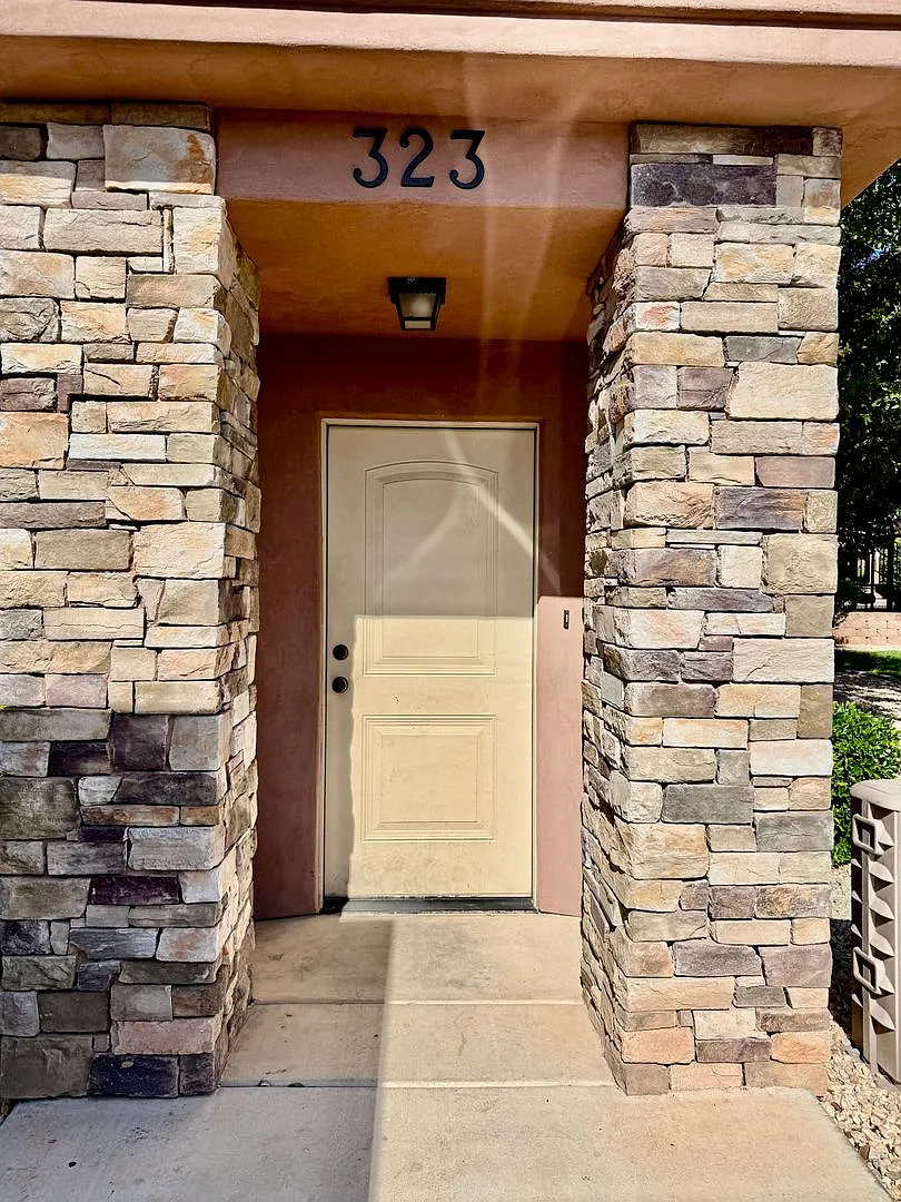 Building Photo - 2108 E 450 N #323