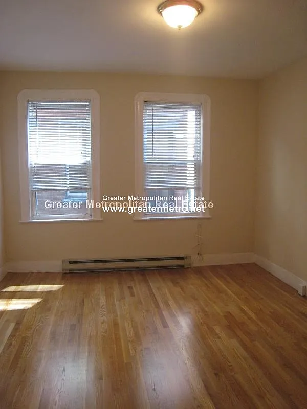 5 bed, 1300 sqft, $6,800 — Photo 4