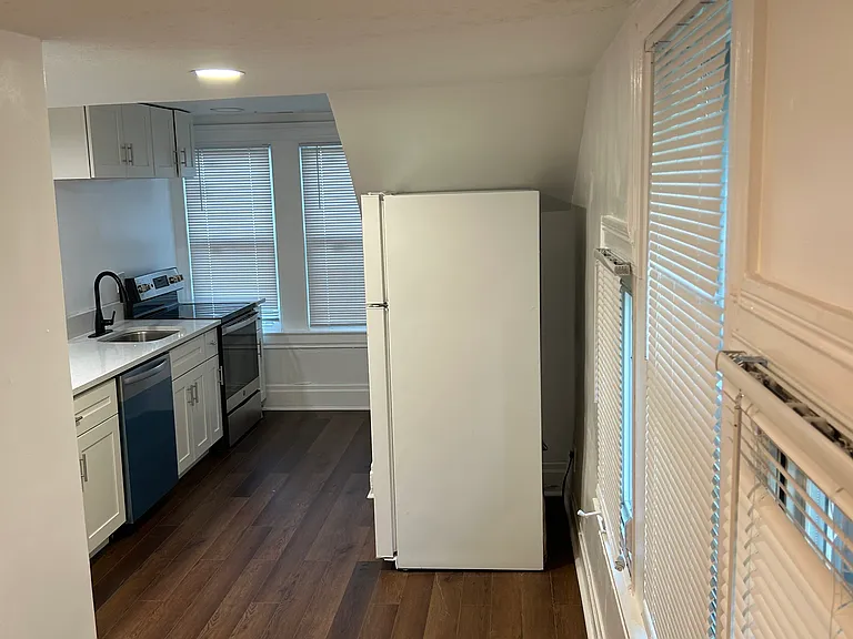 138 Highland Ave #4 — Photo 7