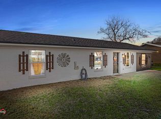 805 N Gary St, Gladewater, TX 75647