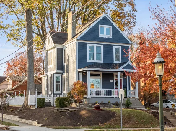 3803 Drakewood Dr, Cincinnati, OH 45209