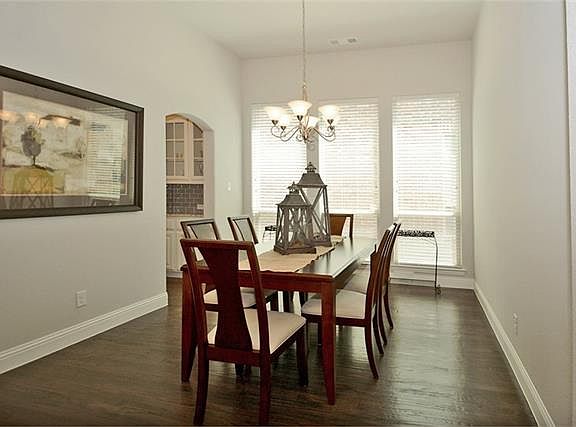 5th image of 1743 Eagle Crest Dr