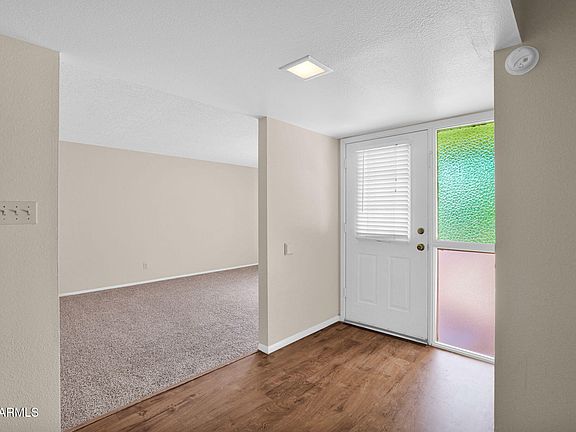 3rd image of 1732 E ALAMEDA Drive