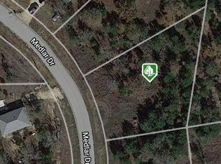 109 Medlar Dr, Cedar Creek, TX 78612