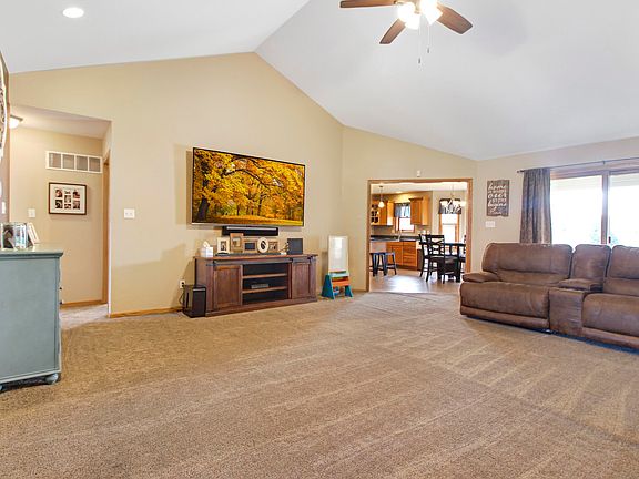 4th image of 2636 Seberger Dr