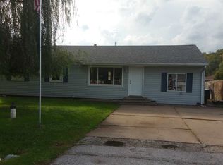 3819 15th St, Moline, IL 61265