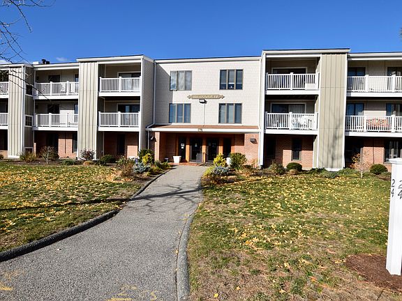2nd image of 24 Old Colony Way #10