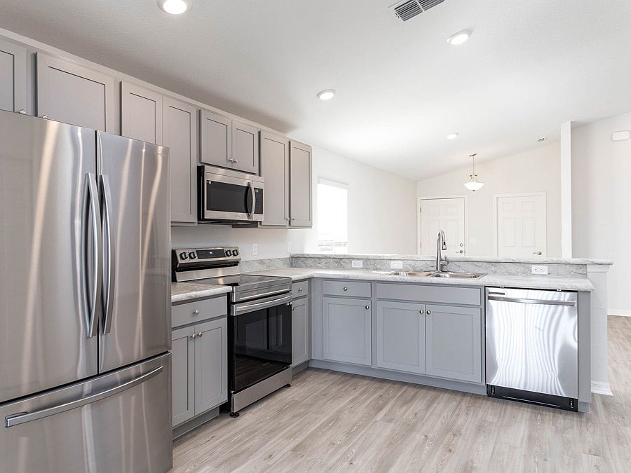 Brand-new 4-bedroom home for sale in Eagle Lake, Florida