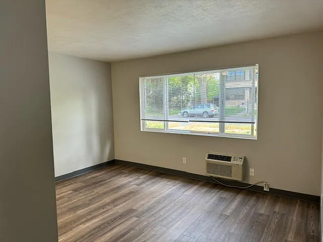 2405 W 2nd Ave #24 — Photo 4