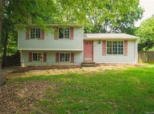10409 Surry Ct, Mint Hill, NC 28227