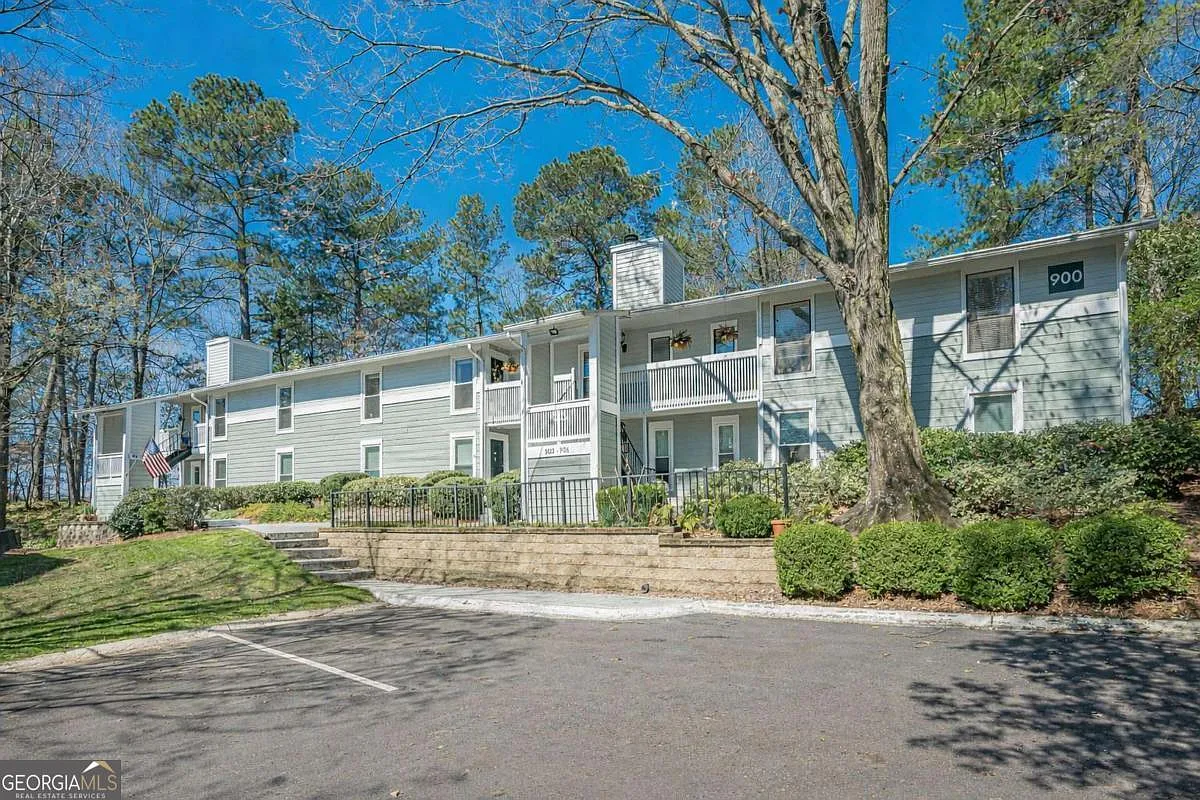 901 Summit North Dr NE #901 photo 1