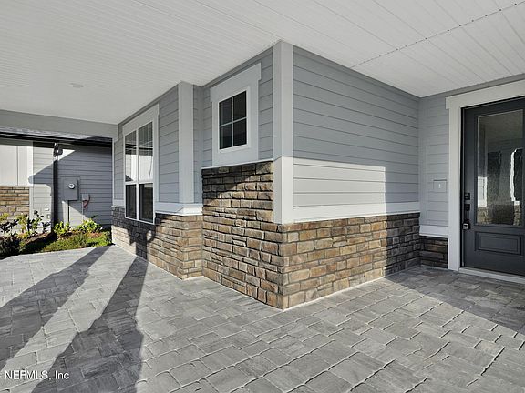 5th image of 192 OLD HALE Way