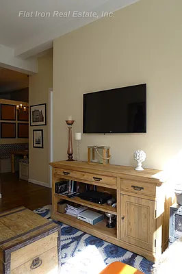 Rented by Flat Iron Real Estate | media 45