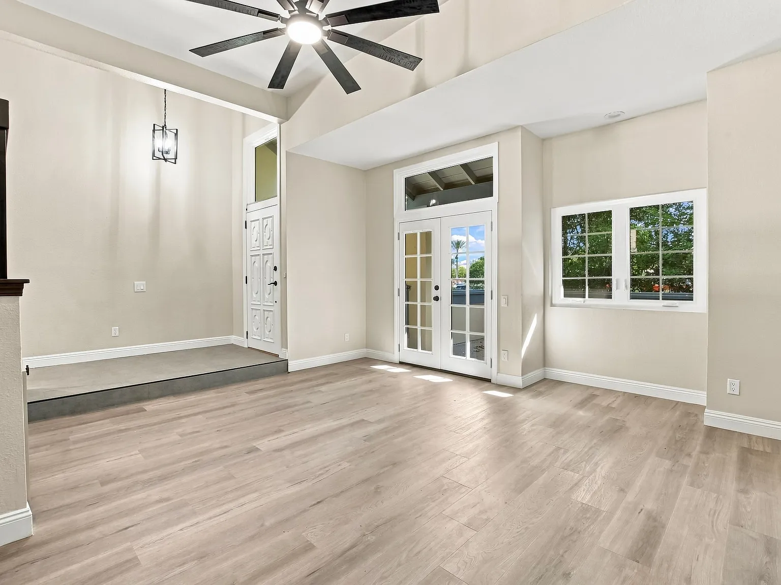 3 bed, 1640 sqft, $4,750 — Photo 4