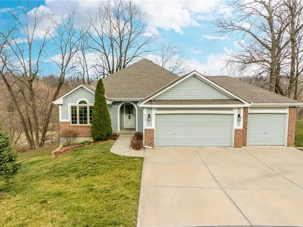 5735 NW Heritage Hill Rd, Kansas City, MO 64152