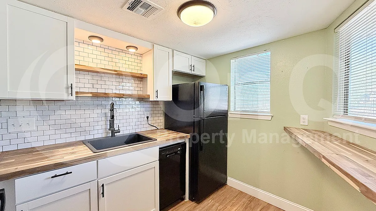 1 bed, 1.0 bath, 389 sqft, $745 — Photo 3