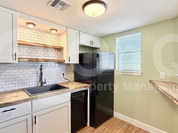 3rd image of 2500 Burleson Rd APT 401