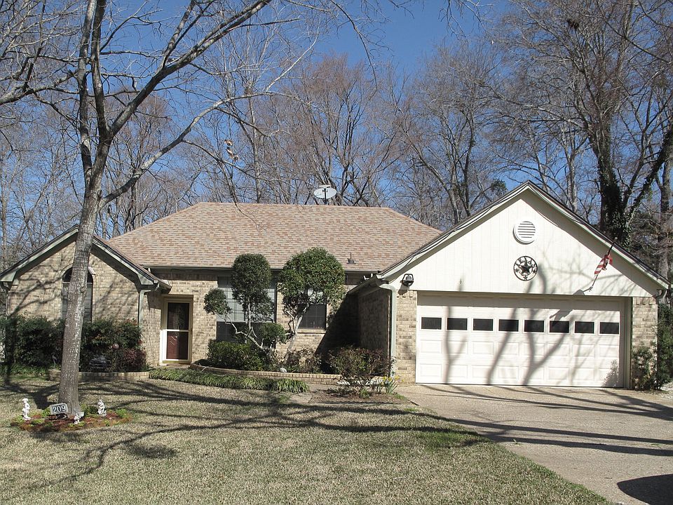 1st image of 209 Texas Dr