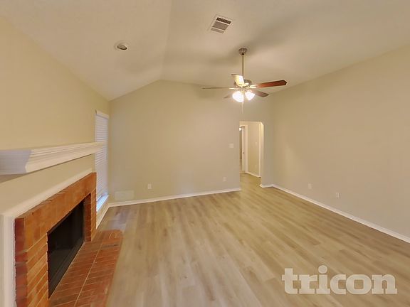 3rd image of 5208 Wolverton Ct