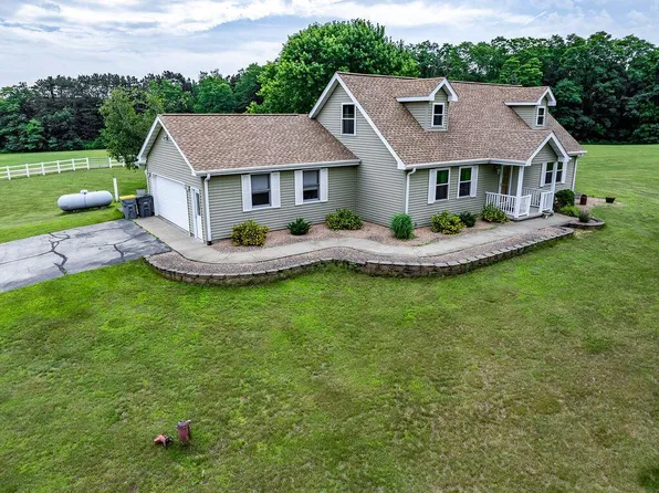 N9028 Moen ROAD, Holmen, WI 54636