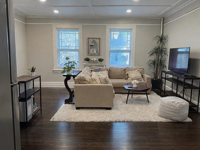 19 Euclid Ave #4 — Photo 1